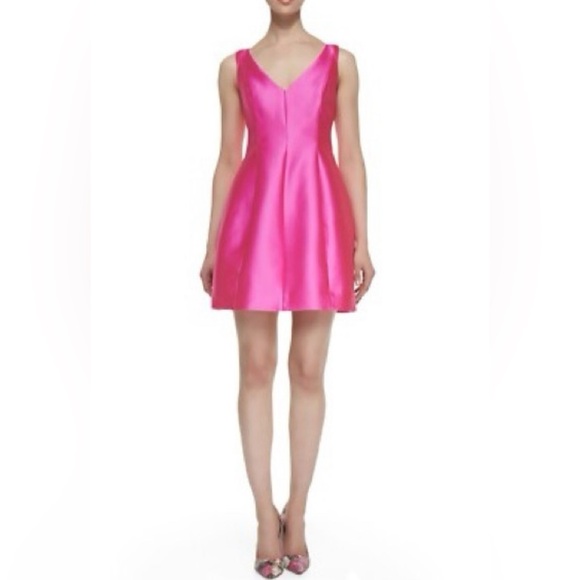 Kate Spade structure Dress - Picture 2 of 6